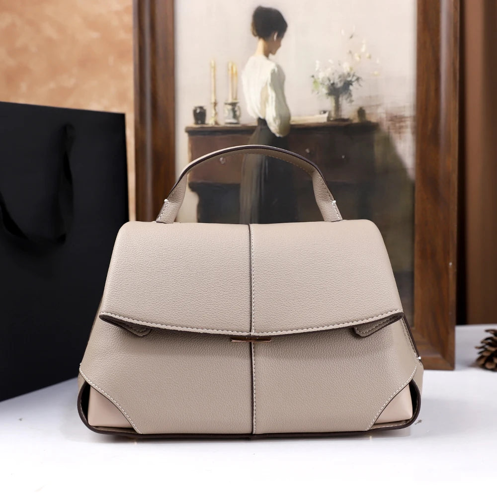 A new retro and simple handbag for the autumn and winter of 2025, a versatile and elegant single-shoulder crossbody bag