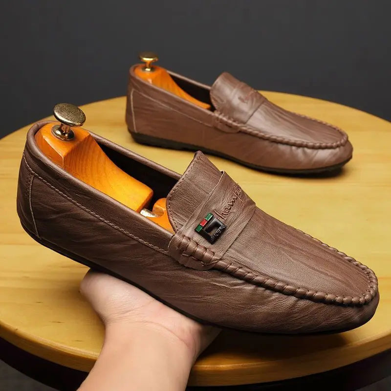 Spring Autumn Men Dress Shoes White Loafers Leather Casual Shoes Slip on Moccasin Shoes Zapatos Casuales Designer Loafers Men