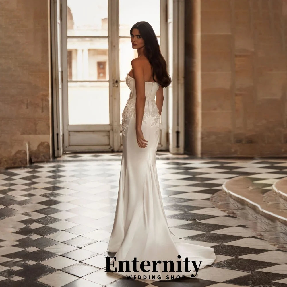 Customized Flower Applique Wedding Dresses Elegant Boat Neck Sleeveless For Women Charming Satin Bridal Gowns Vestidos De Novia