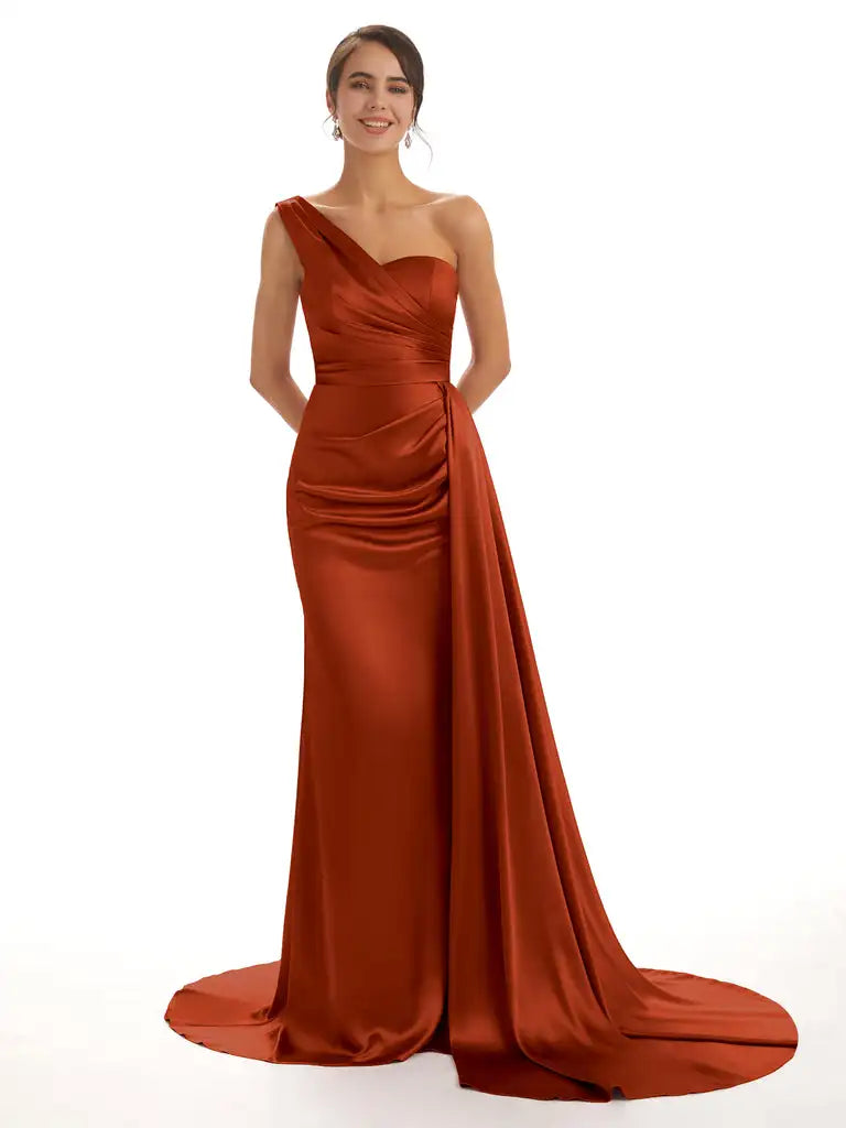 Satin One-Shoulder Bridesmaid Dresses Pleats Backless Sweep Train Formal Dress Elegant Sleeveless Bodycon Wedding Evening Gowns