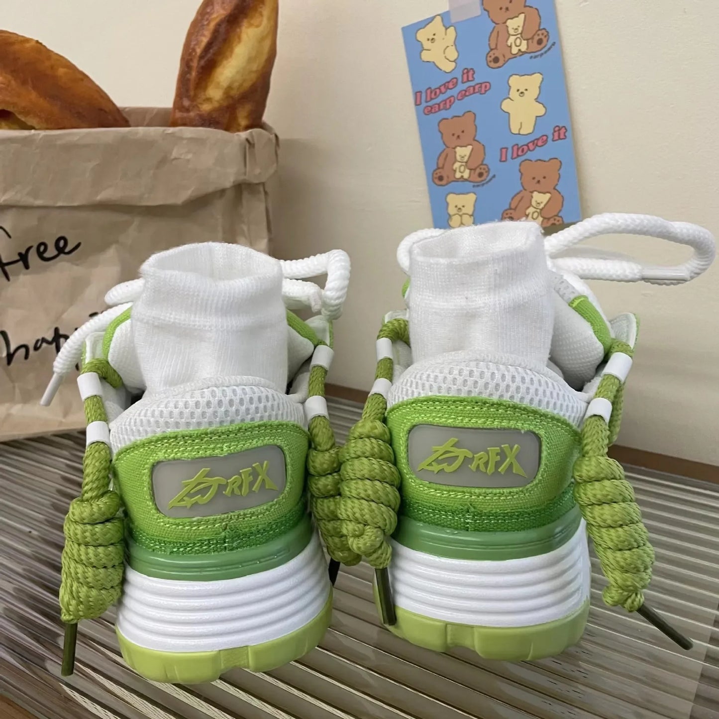 Men and women board shoes lightweight walking shoes cushioned men's sports  men's casual sports  women