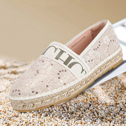 Lightweight and Comfortable Fishing Shoes for Women, Casual Retro Fashion, Durable Flat Sole, Grass Knitted Bottom Design