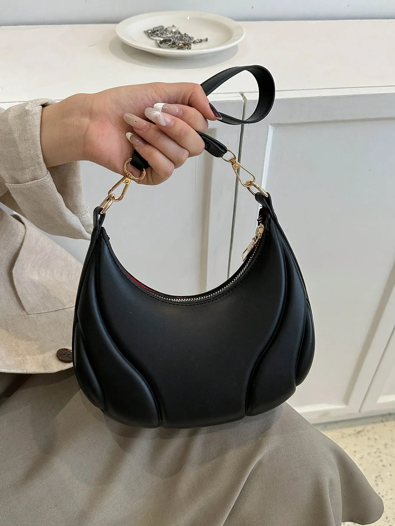 Women's French Handbag Shoulder Bag Textured Crossbody Bag Zipper Closure & Adjustable Strap Versatile for Work, Casual & Travel