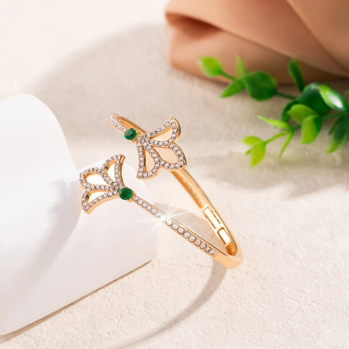 1 Pc Personalized, Stylish And Minimalist Open Bangle - Elegant And Gorgeous Holiday And Banquet Jewelry For Women
