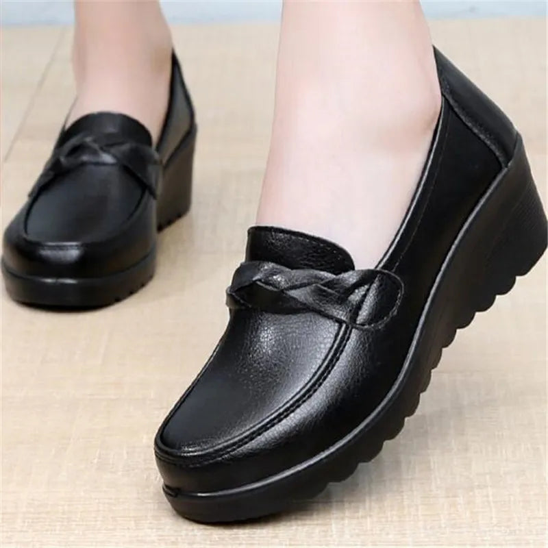 Classic Genuine Leather Women Shoes Round Toe Casual Comfortable Women's Wedge Shoes Spring Autumn Fashion Mother Shoes 10models