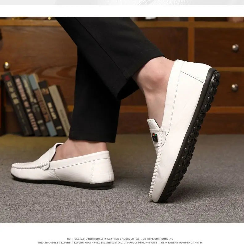 Spring Autumn Men Dress Shoes White Loafers Leather Casual Shoes Slip on Moccasin Shoes  Zapatos Casuales Designer Loafers Men