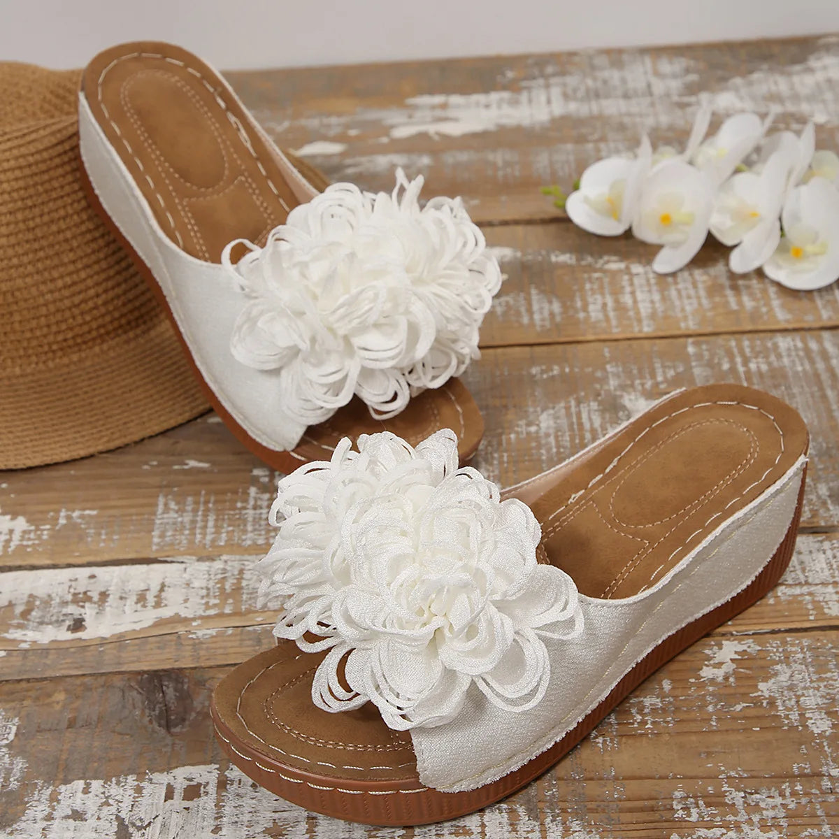 2025 New Women Platform Slippers Slip on Fashion Woman Shoes Summer Sandals Comfortable Flower Wedges Slippers Slides Women