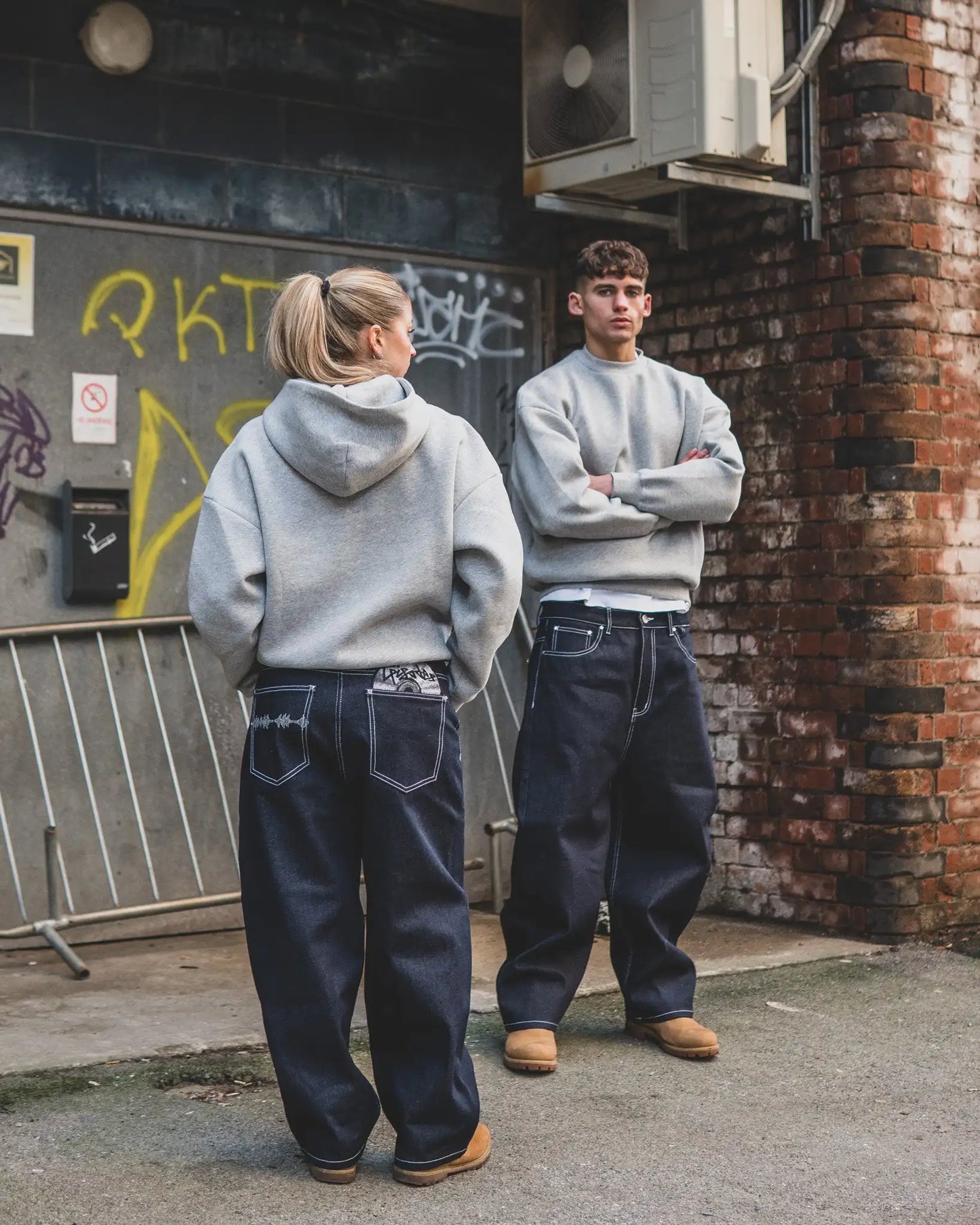 Vintage Black Denim Jeans Trendy Disc Embroidery Men And Women Wide Leg Pants Hip Hop Harajuku Streetwear Casual Baggy Jeans