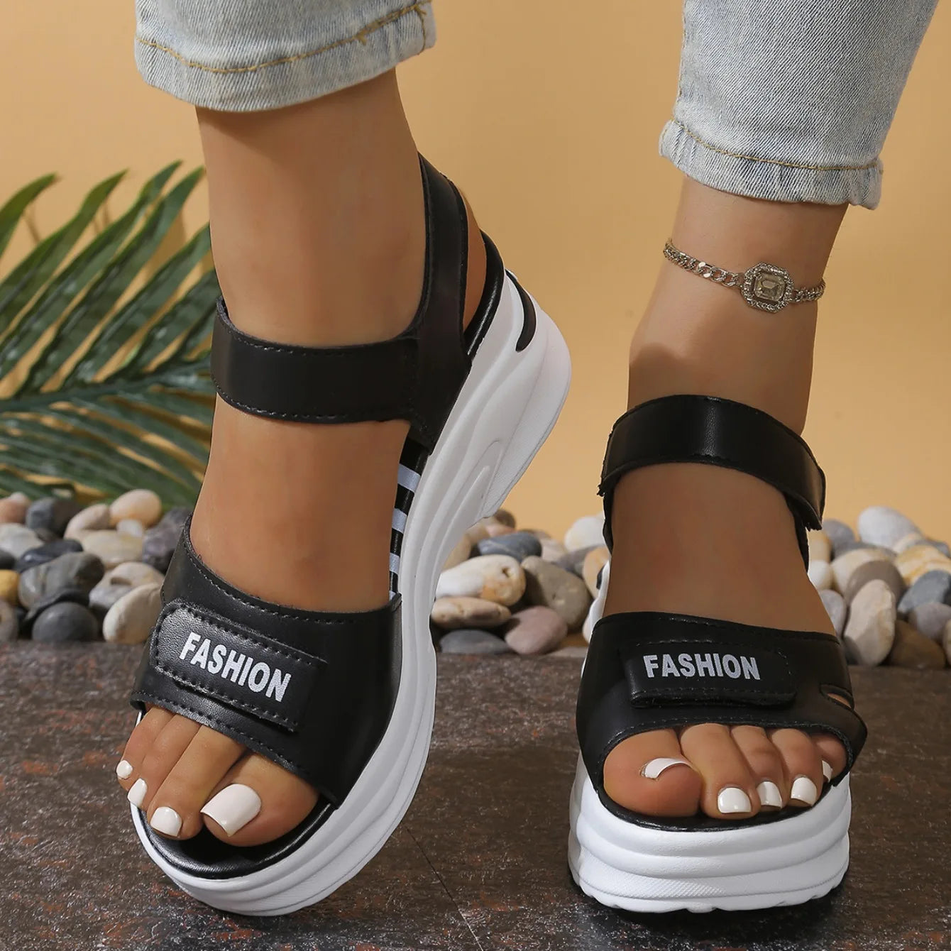 New Women Platform Wedge Sandals Summer Fashion Comfortable Shoes Women Light Casual Velcro Beach Shoes Zapatos De Mujer