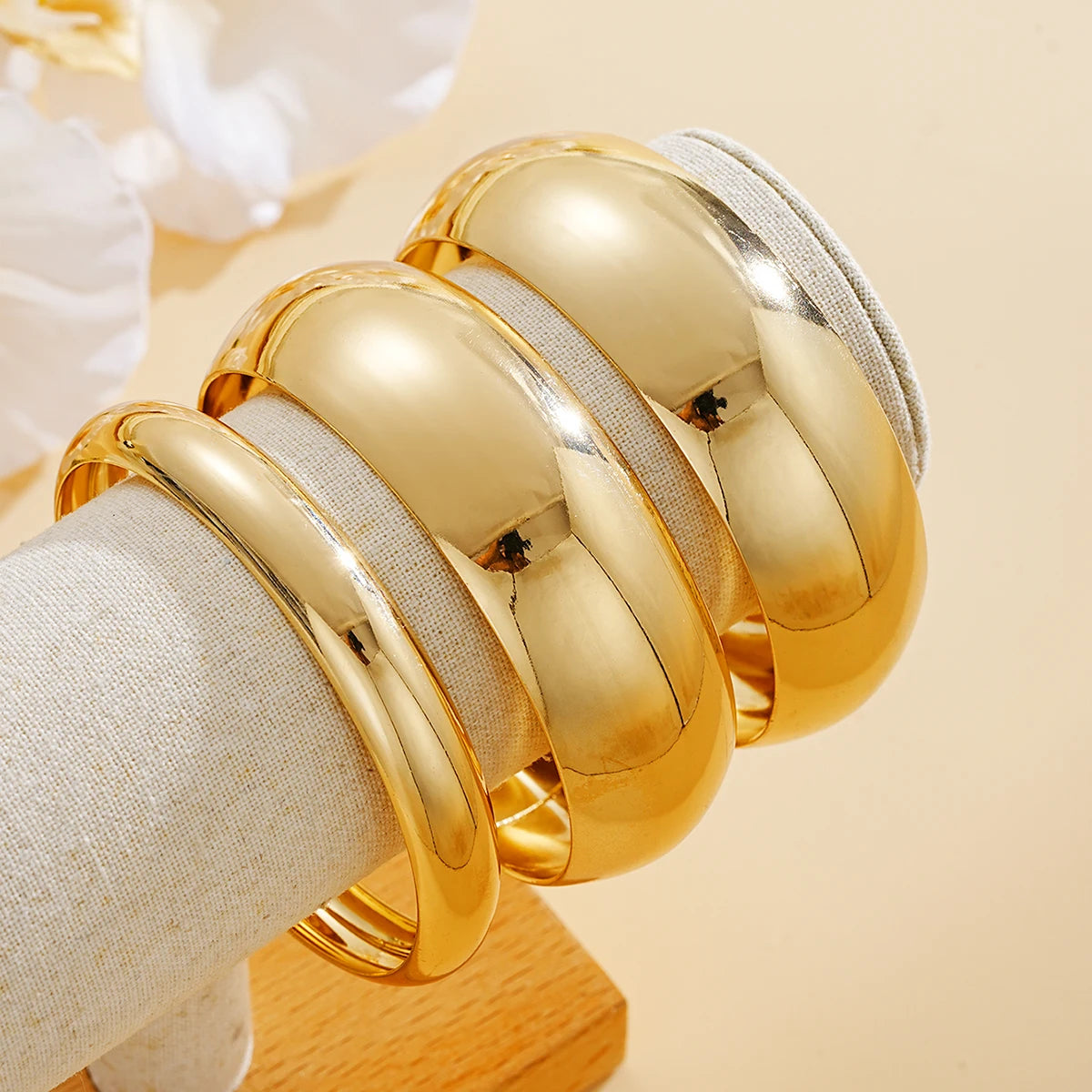 3Pcs/Set Classic Geometric Wide Bangles for Women Geometric Smooth Gold Silver Color Chunky Bracelets Party Jewelry Accessories