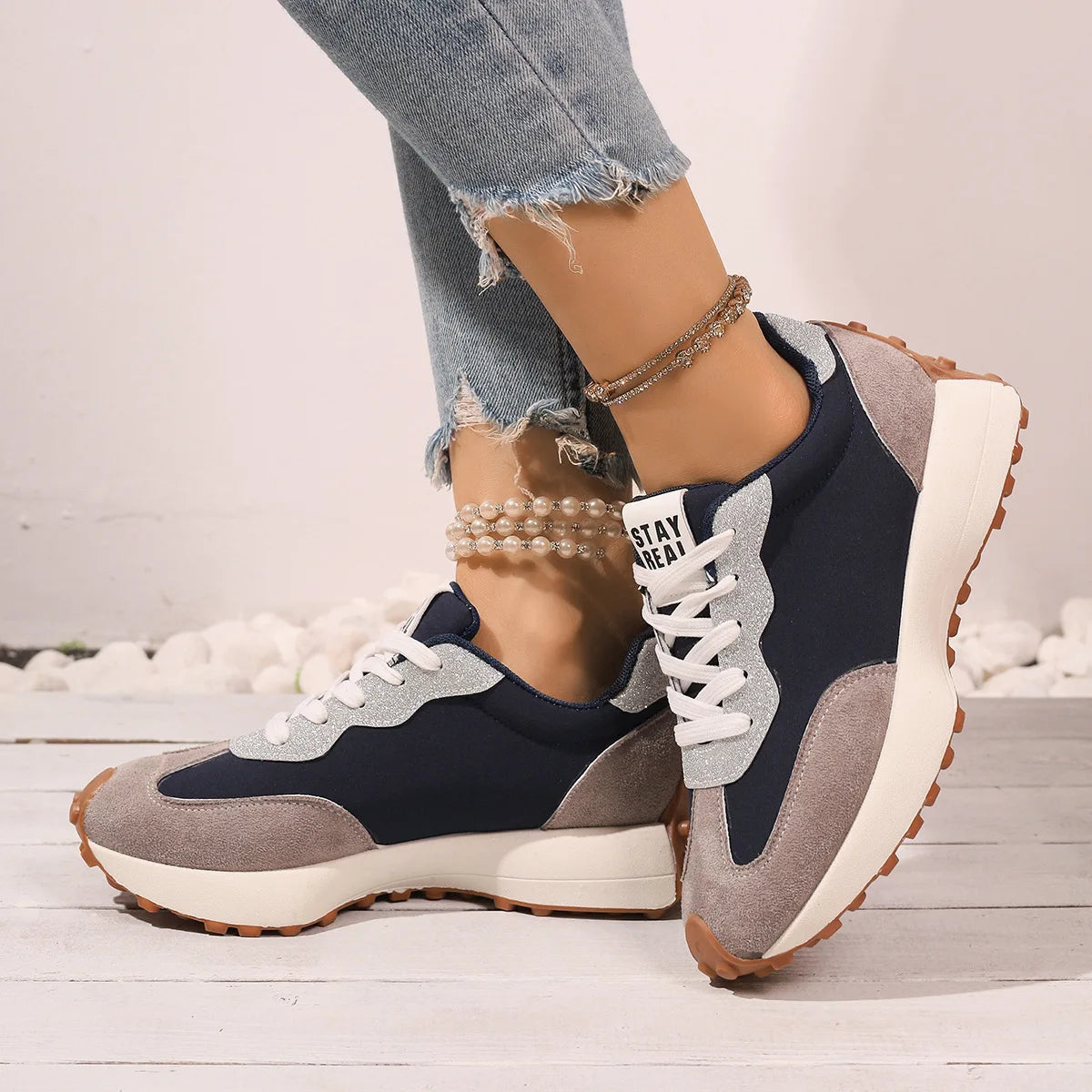 Women Sneakers Causal Walking Shoes Woman Autumn Fashion Lace Up Sports Platform Shoes Outdoor Non-slip Running Shoes
