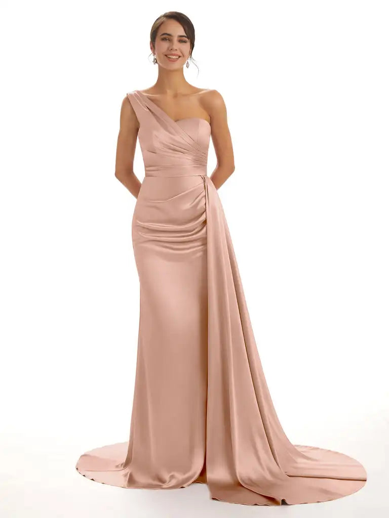 Satin One-Shoulder Bridesmaid Dresses Pleats Backless Sweep Train Formal Dress Elegant Sleeveless Bodycon Wedding Evening Gowns