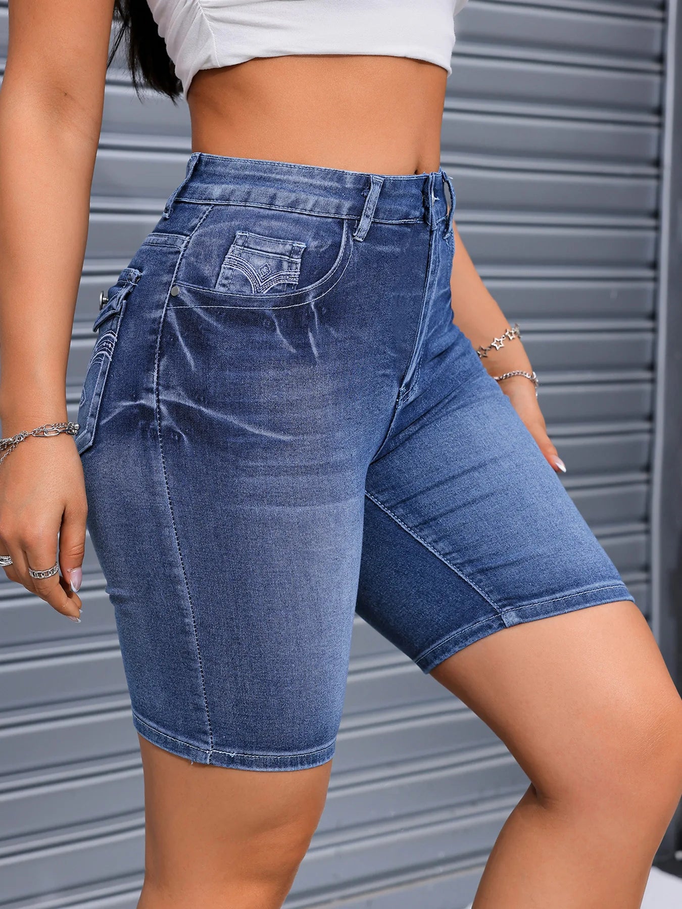 2025 Summer New High Stretch Slim Fit Denim Shorts For Women Fashion Embroidery Knee Length Skinny Jeans Shorts Casual Clothes