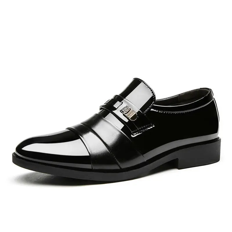 Social Shoe for Men Casual Business Patent Leather Dress Shoes Man Bright Upper Pointed Toe 2025 Trend Office Suit Footwear New