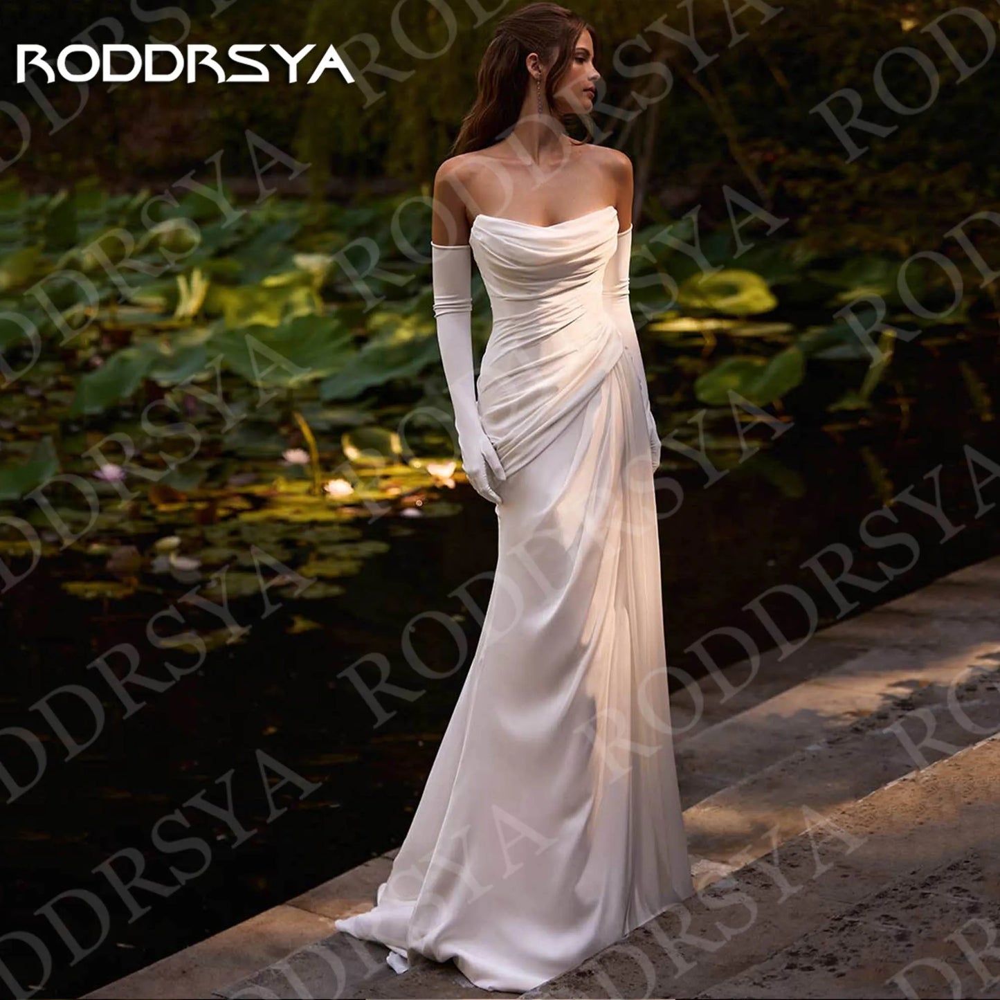 RODDRSYA Elegant Mermaid Satin Wedding Dresses for Woman Sexy robe de mariée Strapless Pleats Bridal Dress Sleeveless Customized
