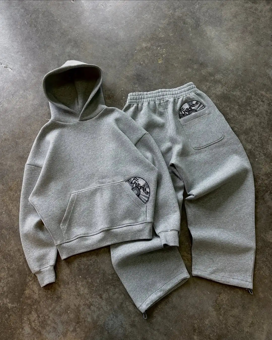 High street hip-hop men suit fashionable and popular embroidered design pullovers Gothic Harajuku loose casual suit tracksuit