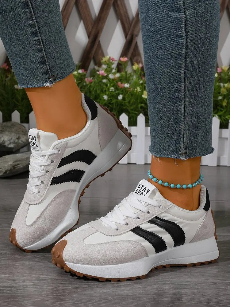 2026 Women Sneakers Spring New Luxury Flat Comfortable Slip on Soft Trend Sneakers Women Lightweight Outdoor Shoes for Women