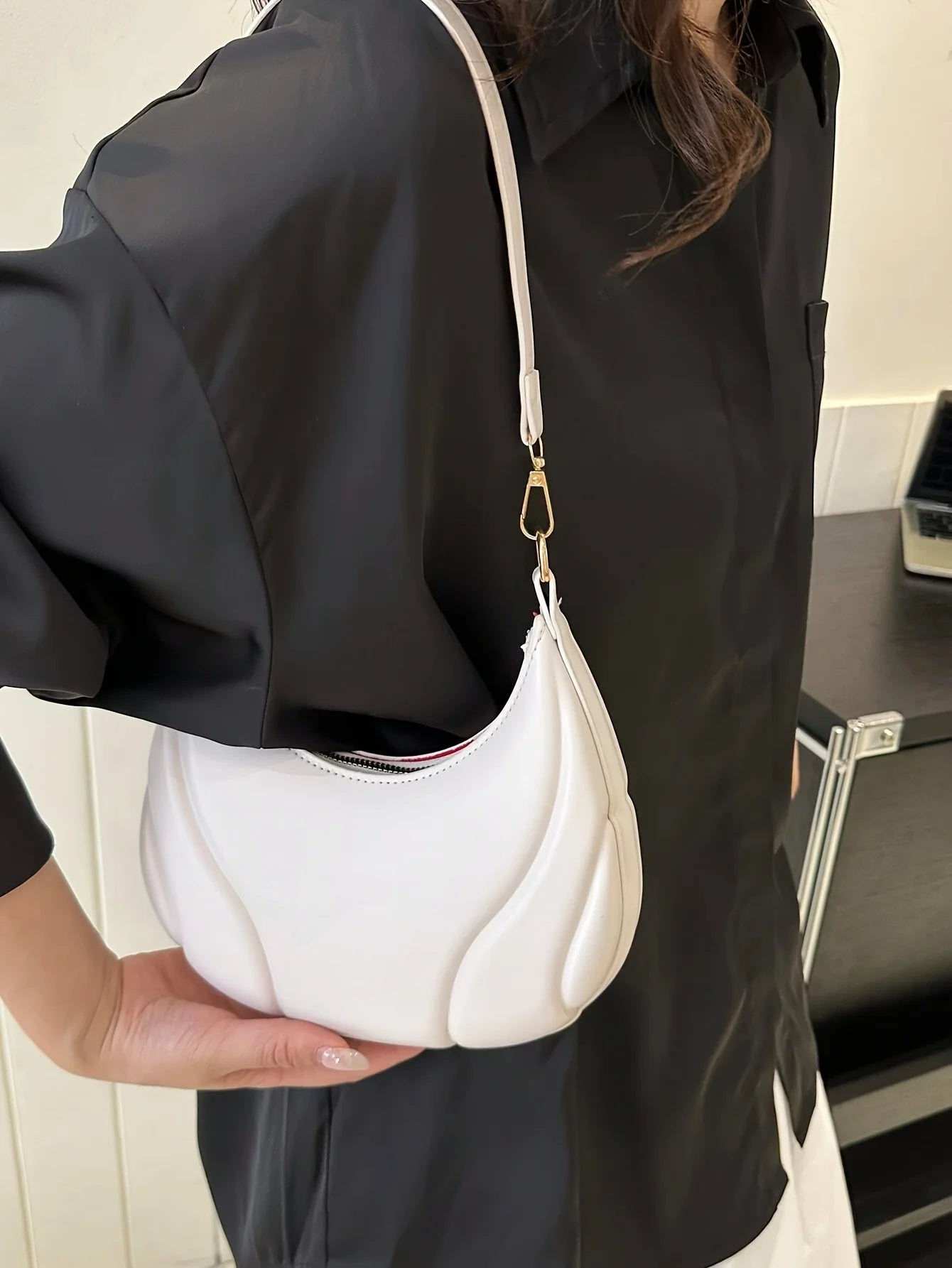 Women's French Handbag Shoulder Bag Textured Crossbody Bag Zipper Closure & Adjustable Strap Versatile for Work, Casual & Travel