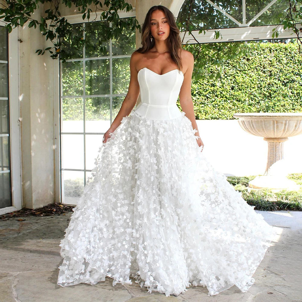 Luxury Wedding Dresses for Women 2024 A Line V Neck White Lace Wedding Gown Long Backless Sleeveless Flower Elegant Bridal Dress
