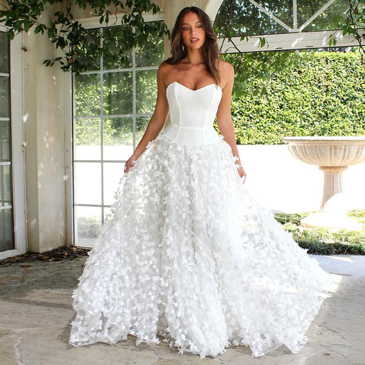 Luxury Wedding Dresses for Women 2024 A Line V Neck White Lace Wedding Gown Long Backless Sleeveless Flower Elegant Bridal Dress