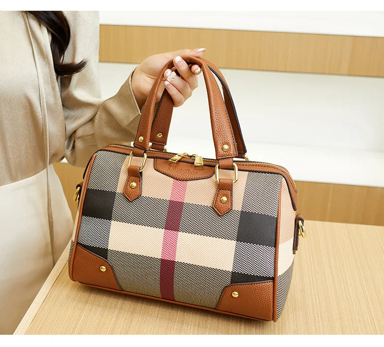 Women's Bag Tote Bag Light Luxury Shoulder Bag Large Capacity Handbag Casual Fashion Versatile Commuter Large Bag Brand Niche High-End 2025 New Handbag Casual Bag