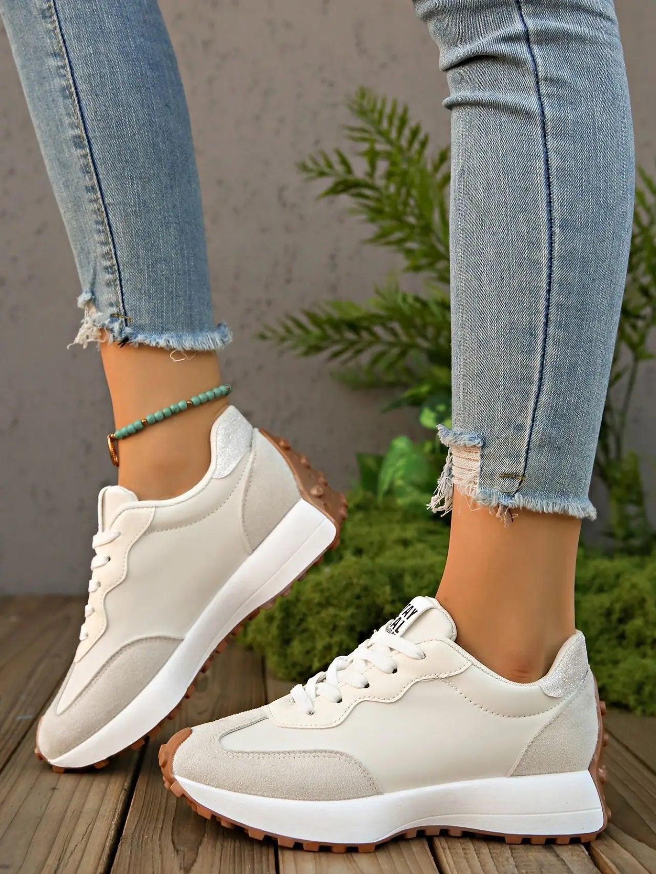 Women Sneakers Causal Walking Shoes Woman Autumn Fashion Lace Up Sports Platform Shoes Outdoor Non-slip Running Shoes