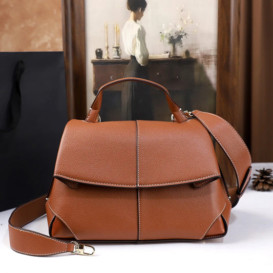 A new retro and simple handbag for the autumn and winter of 2025, a versatile and elegant single-shoulder crossbody bag