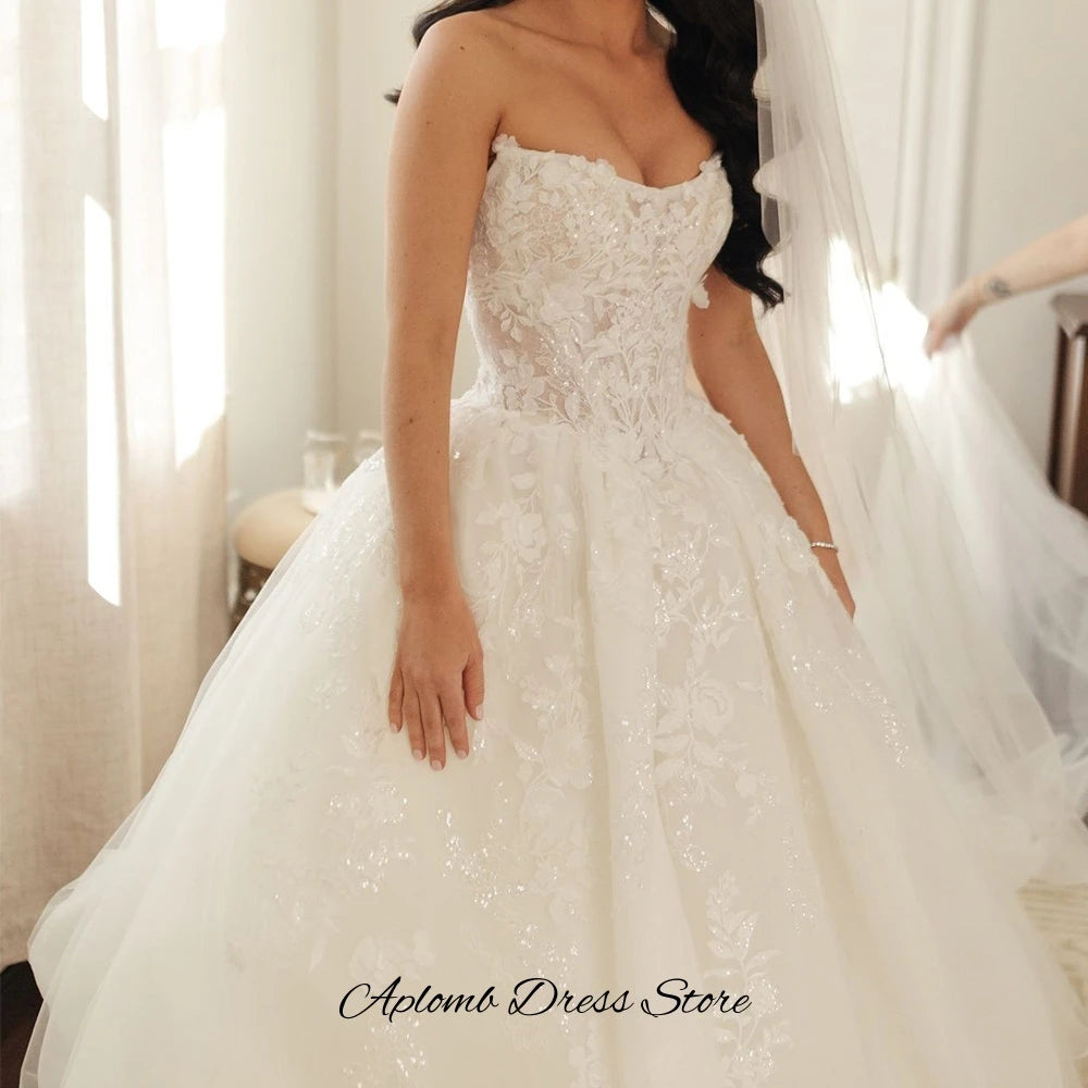Elegant Customized Sequined Wedding Dress Classic Sleeveless Strapless Bridal Gowns Charming A-Line Organza Vestido De Novia