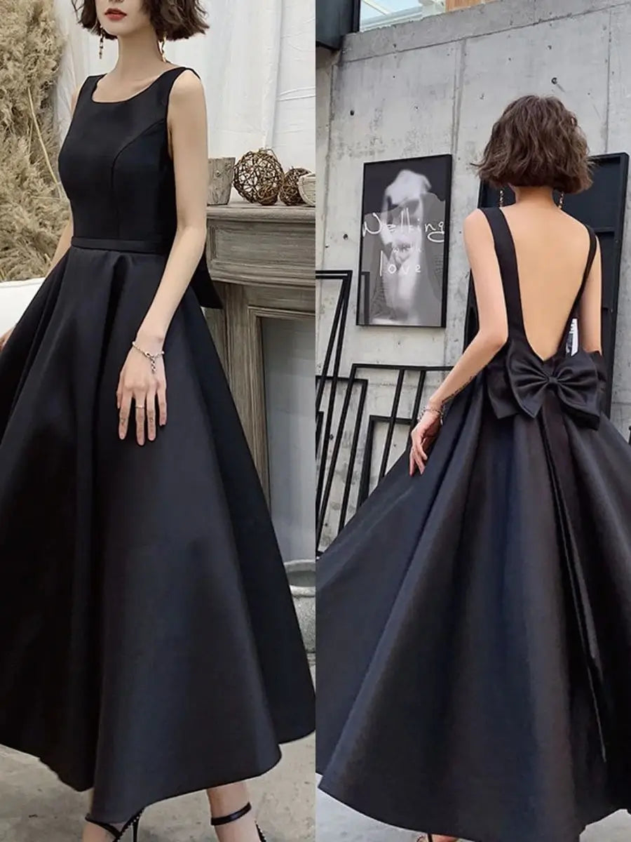 Elegant Black Evening Dress With Bow Satin Spaghetti Straps Backless Maxi Cocktail Dress Simple Plain Women Wedding Party Gown