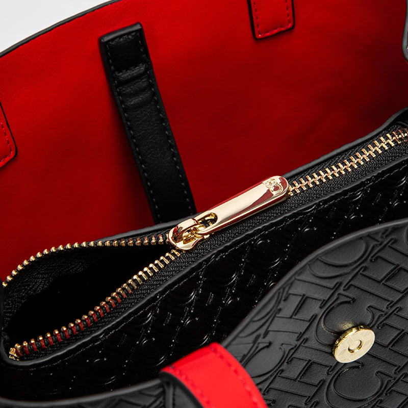 Women's Shoulder Bag New Black Embossed Handbag Dual Use Commuter Wallet