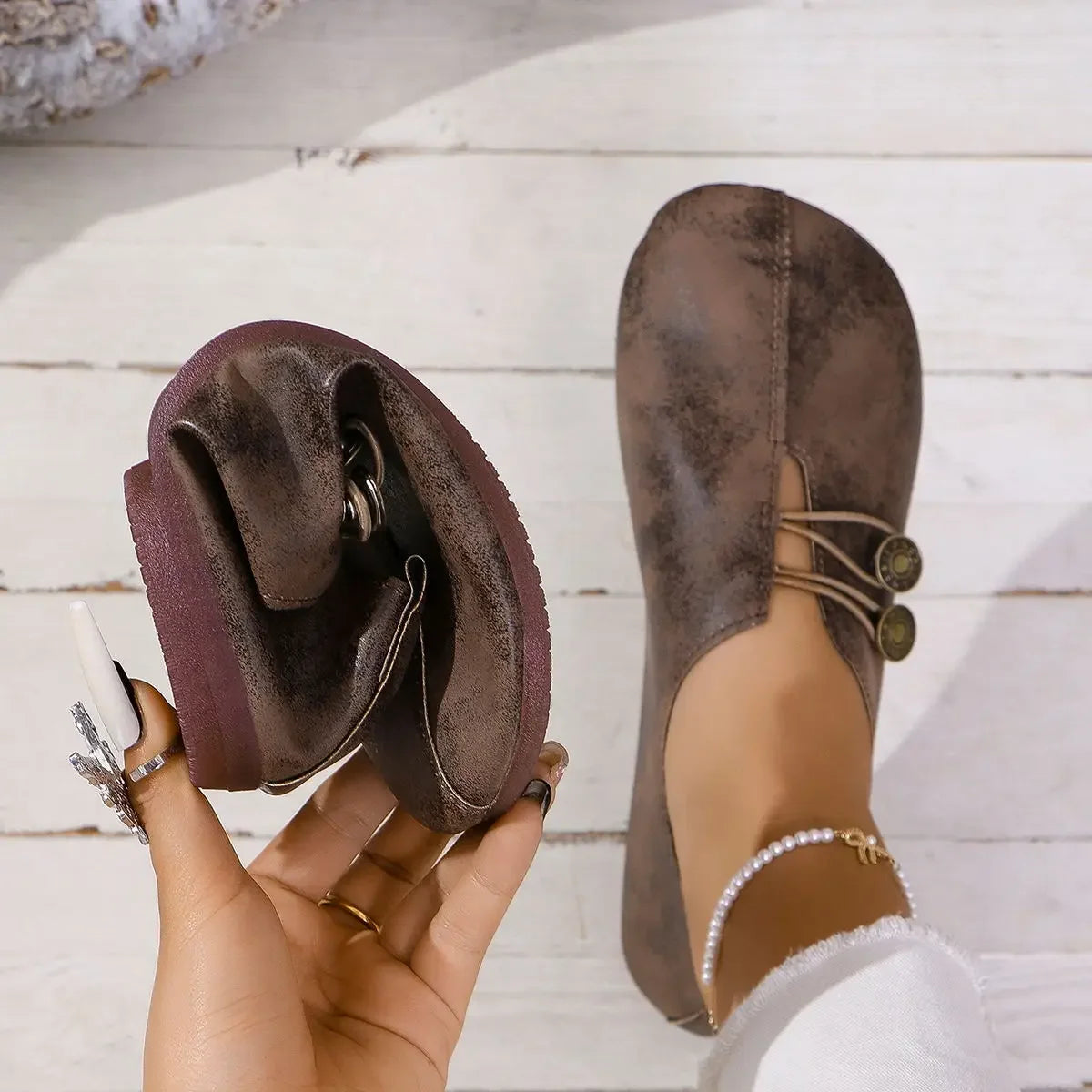 Women Sneakers New Spring Luxury Casual Flat Shoes for Women Trend Brand Fashion Designer Sneakers for Women Zapatos De Mujer