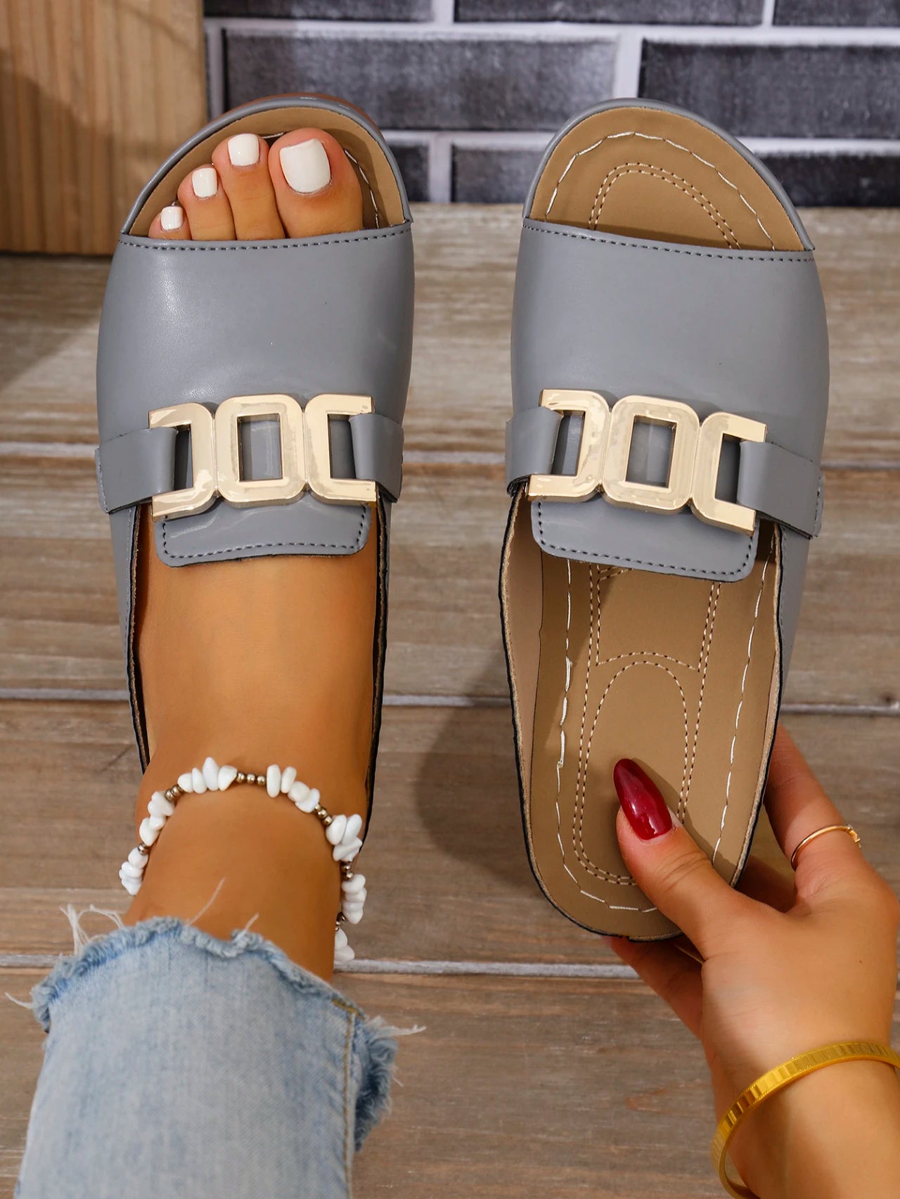 2025 Women's Fashion Casual Travel Shoes Bohemian Ethnic Style Double Button Design for Men and Women Comfortable Couple Beach