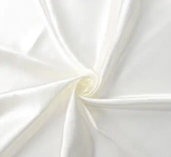 RODDRSYA Elegant Mermaid Satin Wedding Dresses for Woman Sexy robe de mariée Strapless Pleats Bridal Dress Sleeveless Customized