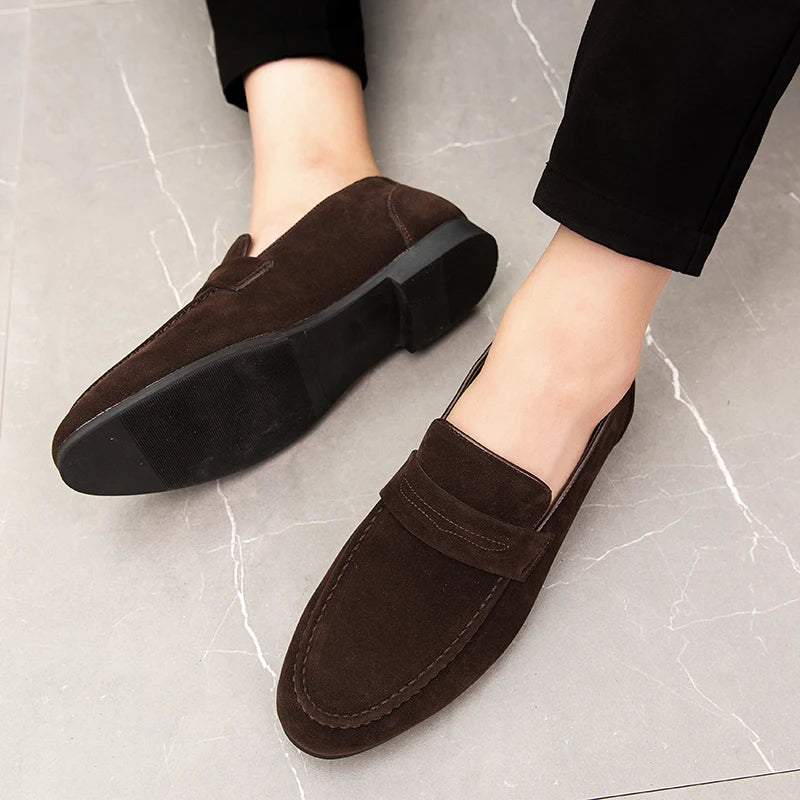Men Dress Shoes Loafers Suede Pointed Toe Low Heel Fashion Business Casual Breathable Wedding Daily Dress Shoes Zapatos Hombre