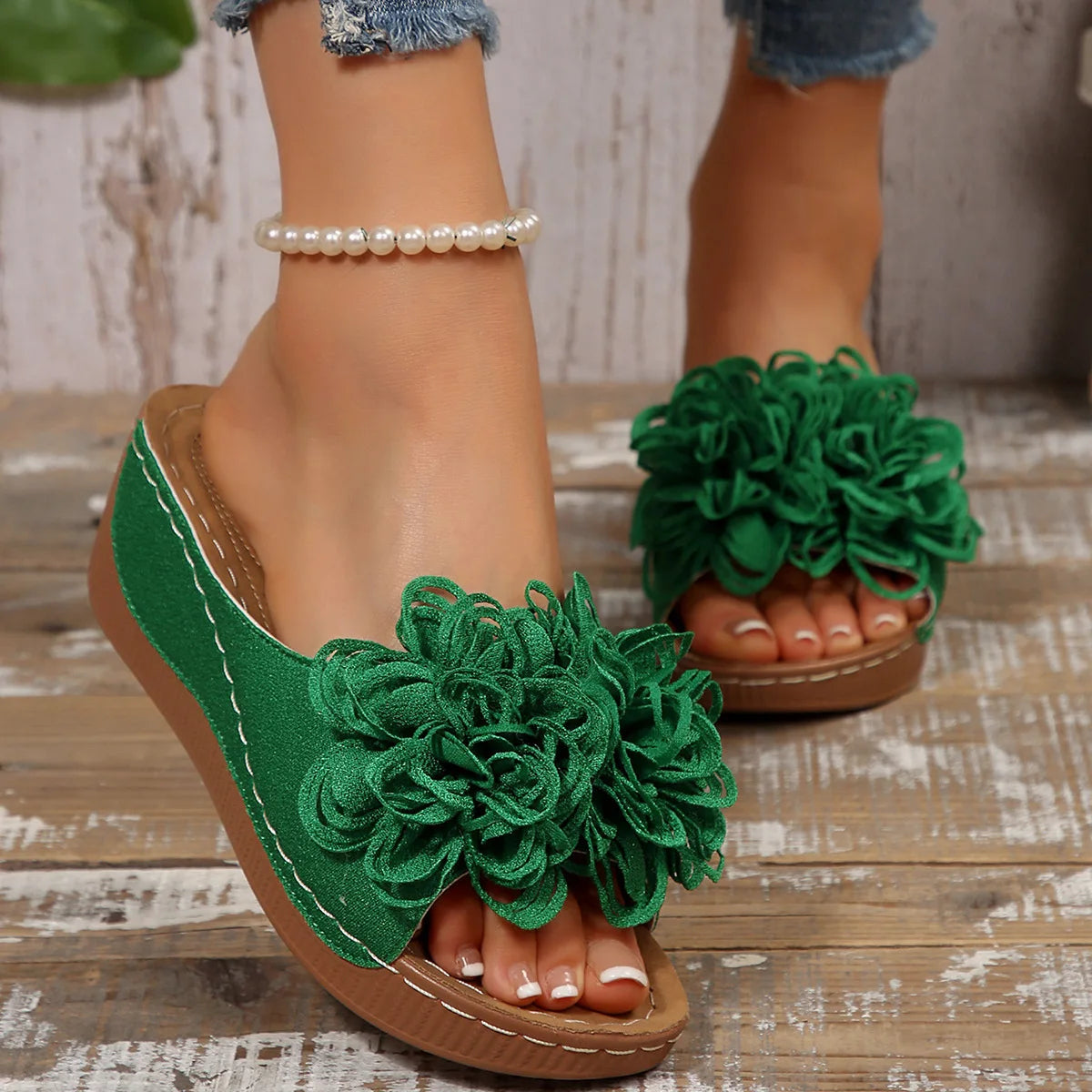 2025 New Women Platform Slippers Slip on Fashion Woman Shoes Summer Sandals Comfortable Flower Wedges Slippers Slides Women