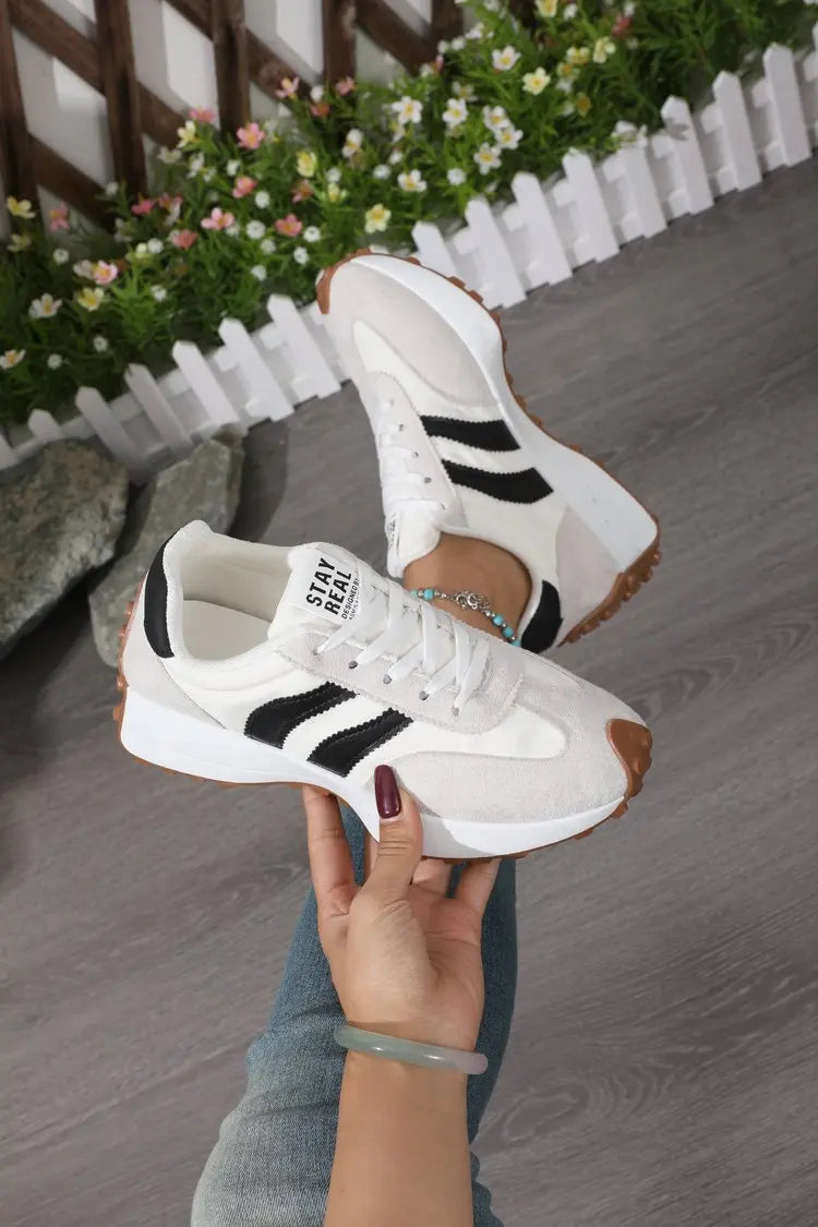 2026 Women Sneakers Spring New Luxury Flat Comfortable Slip on Soft Trend Sneakers Women Lightweight Outdoor Shoes for Women