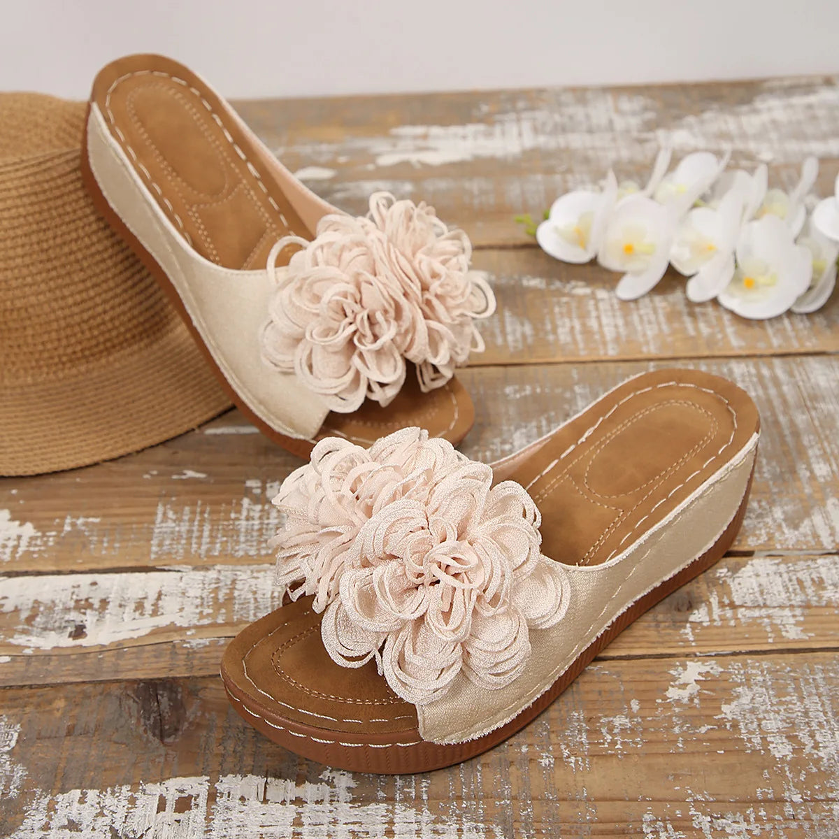 2025 New Women Platform Slippers Slip on Fashion Woman Shoes Summer Sandals Comfortable Flower Wedges Slippers Slides Women