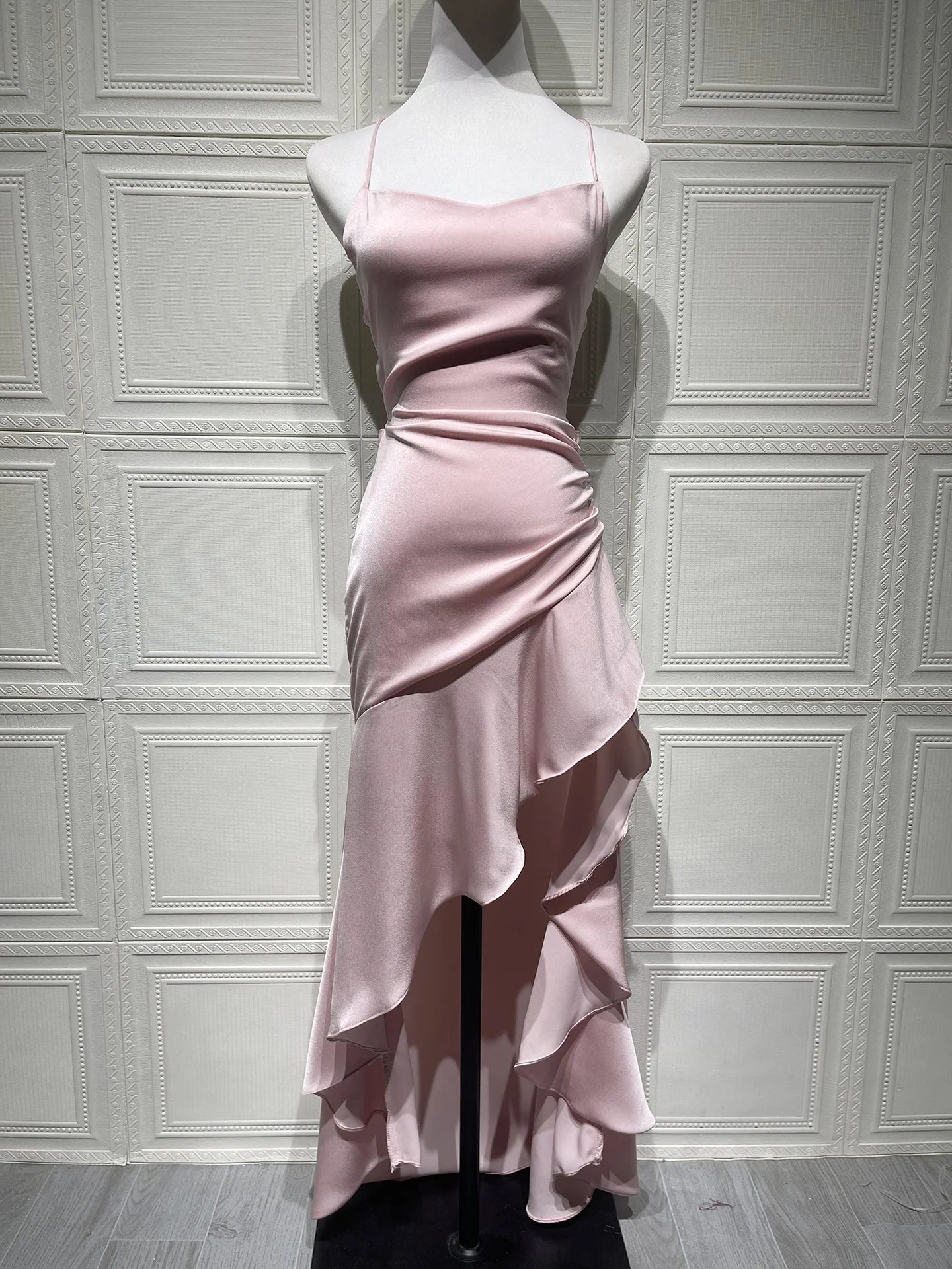 Tesco Red Sexy Evening Dresses Spaghetti Straps Asymmetrical Ruffle Prom Dresses Smooth Satin Women Summer Long Dresses