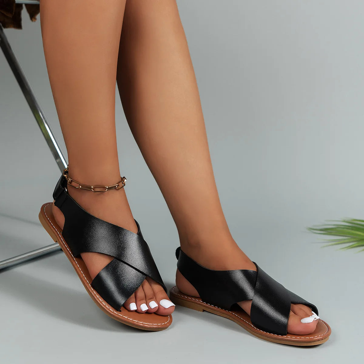 Women's Flat Sandals Lightweight Pu Leather Casual Sandals Summer Peep Toe Beach Sandals for Women Roman Sandal Sandalias Mujer