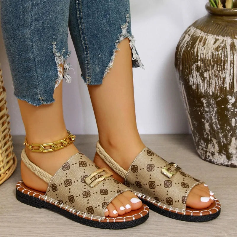 Women's Beach Sandals Summer New Fashion Metal Decorative Open-toed Sandals Leisure Luxury Light Outdoor Non-slip Sandals.