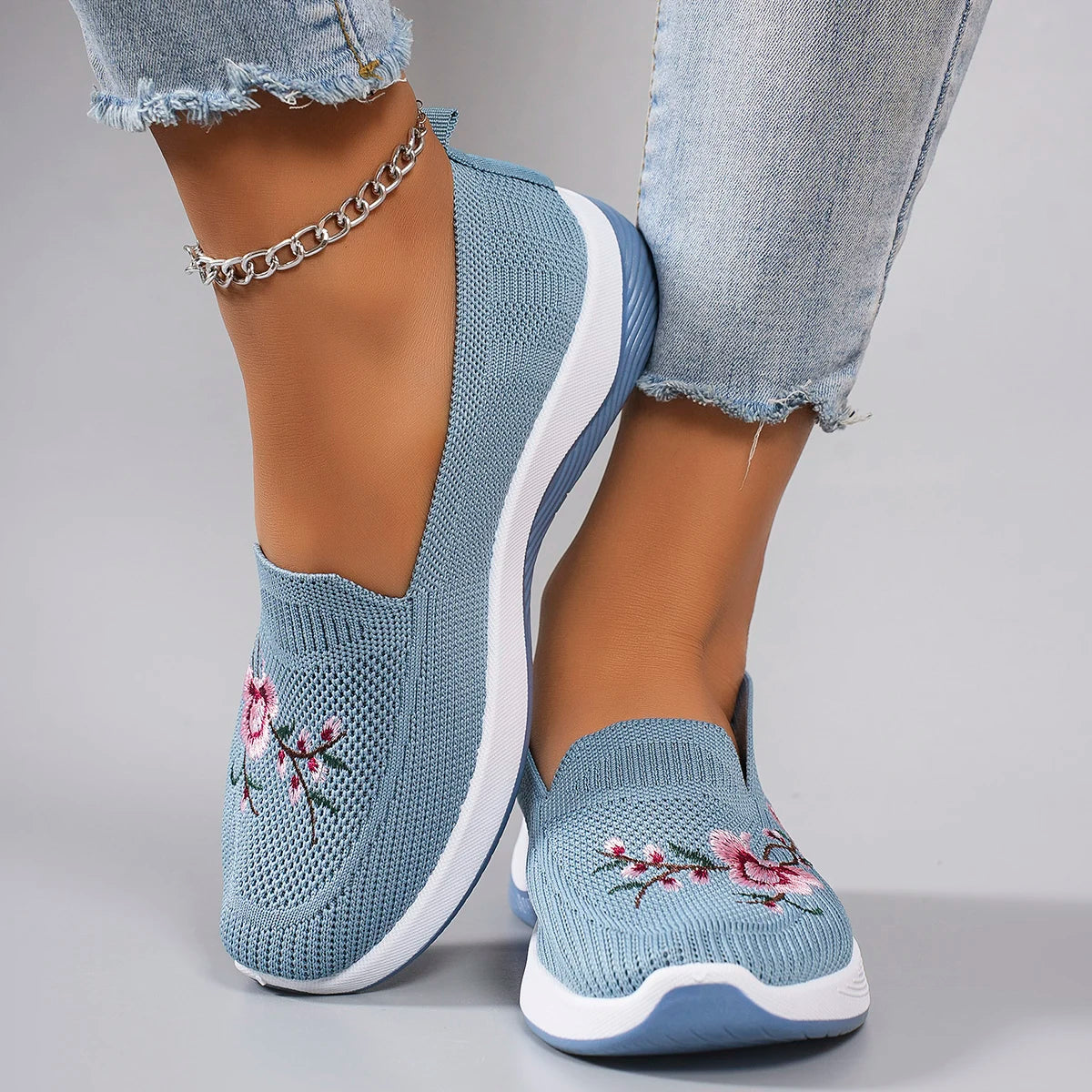 Spring and Autumn New Women's Sports Shoes Fashionable Breathable Lightweight Non-Slip Wear-Resistant Casual Sports Shoes Flat Shoes Loafers