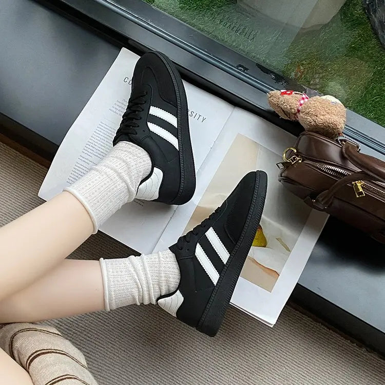 2025 Women Sports Shoes Fashion Casual Flats Vulcanize Shoes Ladies Outdoor Walking Sneakers Women Comfortable Classical Shoe