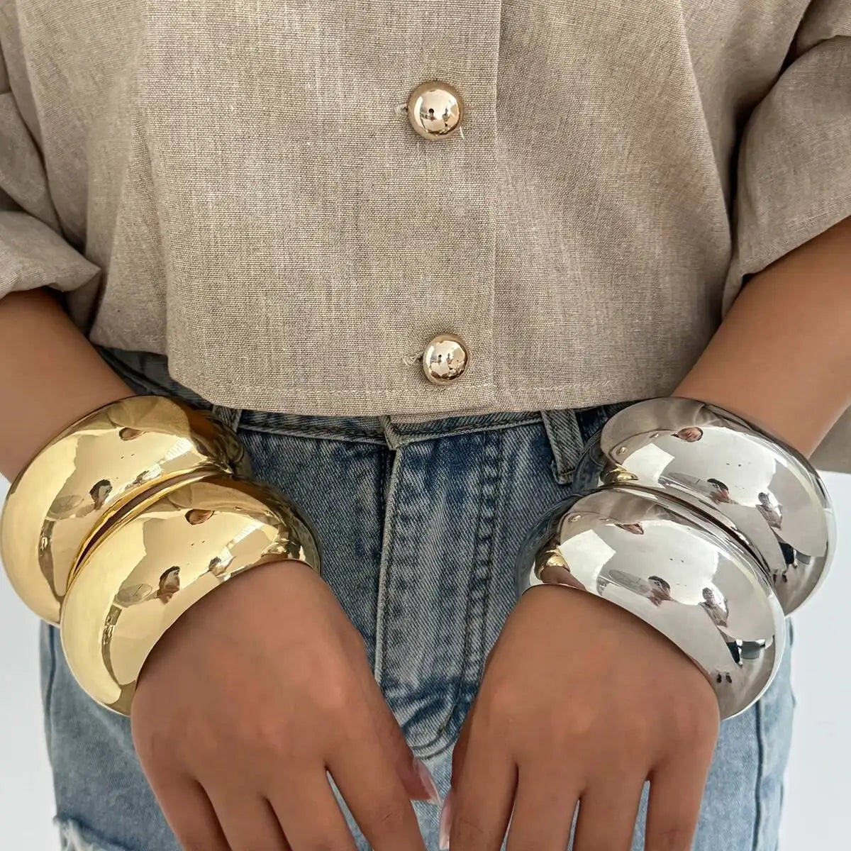 KunJoe Punk Smooth Metal Big Round Chunky Bangles for Women Exaggerated Geometry Glossy Wide Bracelet Party Wedding Hand Jewelry