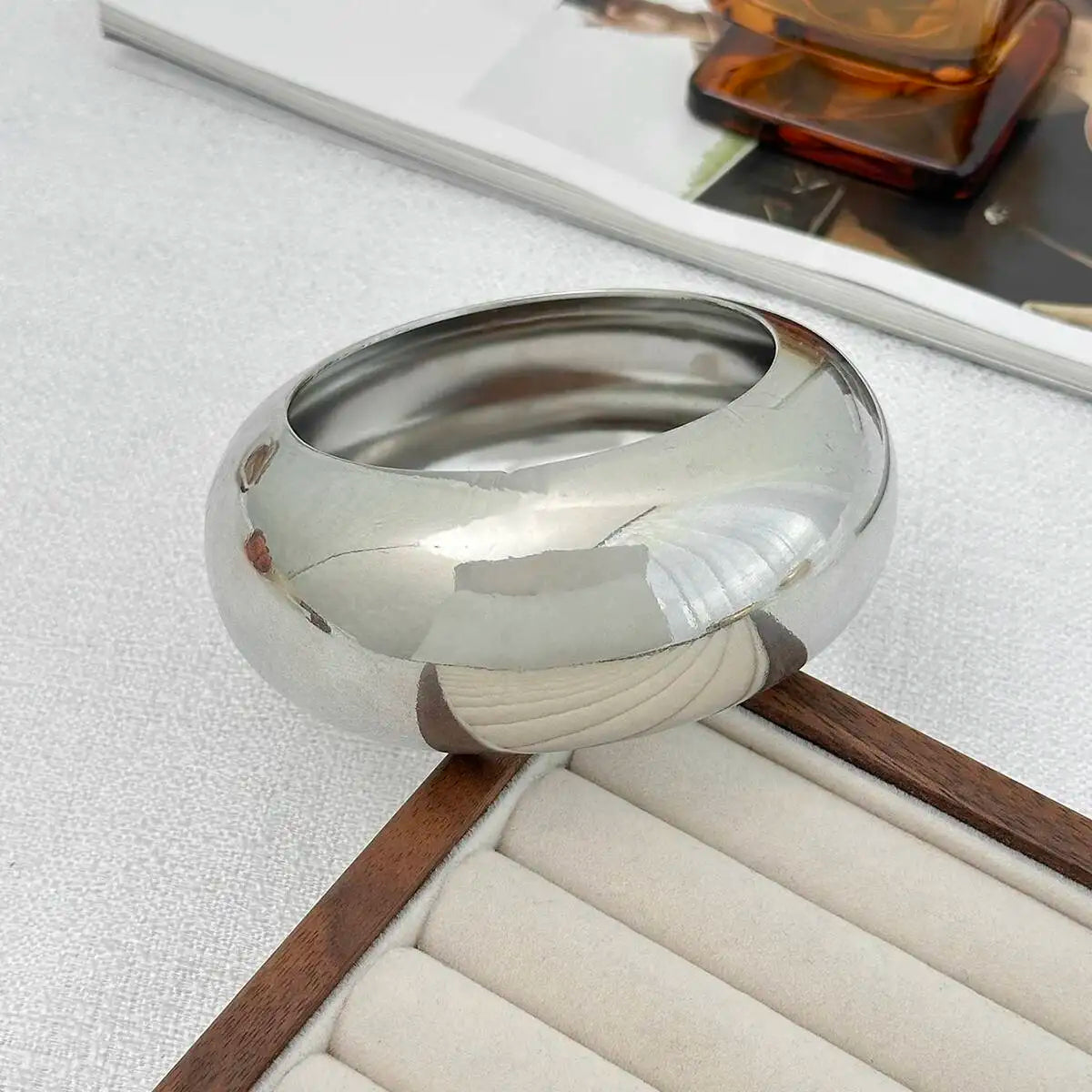 SHIXIN Oversized Geometric Round Wide Big Bangle Bracelet for Women Exaggerated Glossy Metal Chunky Bangles Party Daily Jewelry