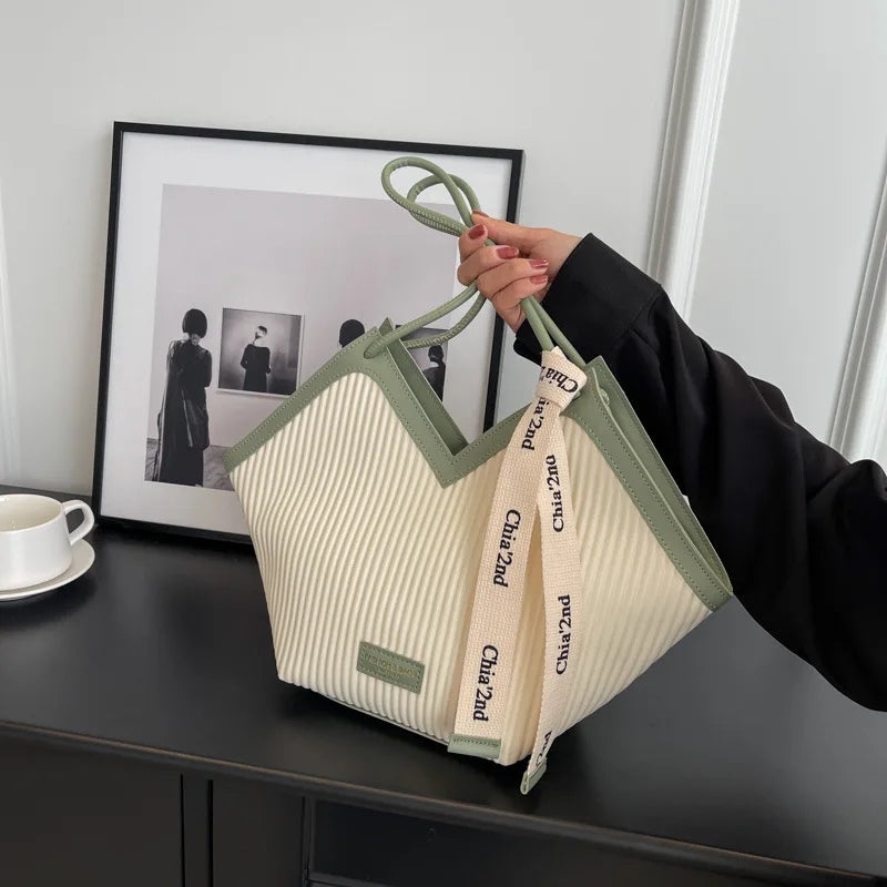 PU Women's Bags Fashion Ladies Designer Luxury Women Shoulder Handbag Large Capacity Heart-shaped Tote Bag Bolsos De Mujer 2025