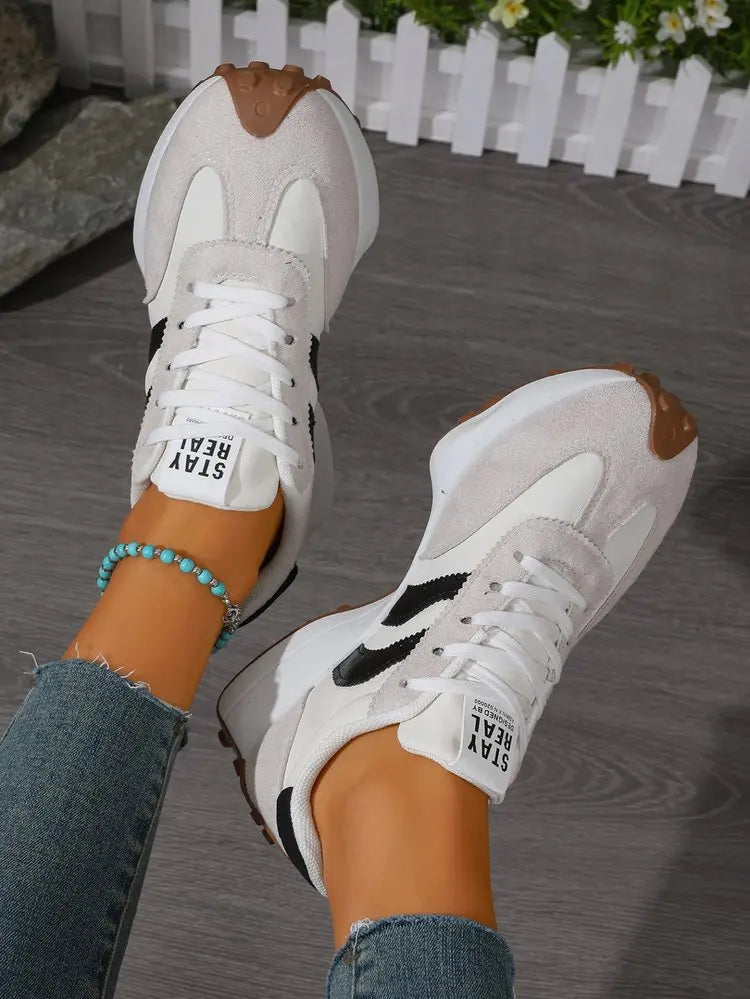 2026 Women Sneakers Spring New Luxury Flat Comfortable Slip on Soft Trend Sneakers Women Lightweight Outdoor Shoes for Women