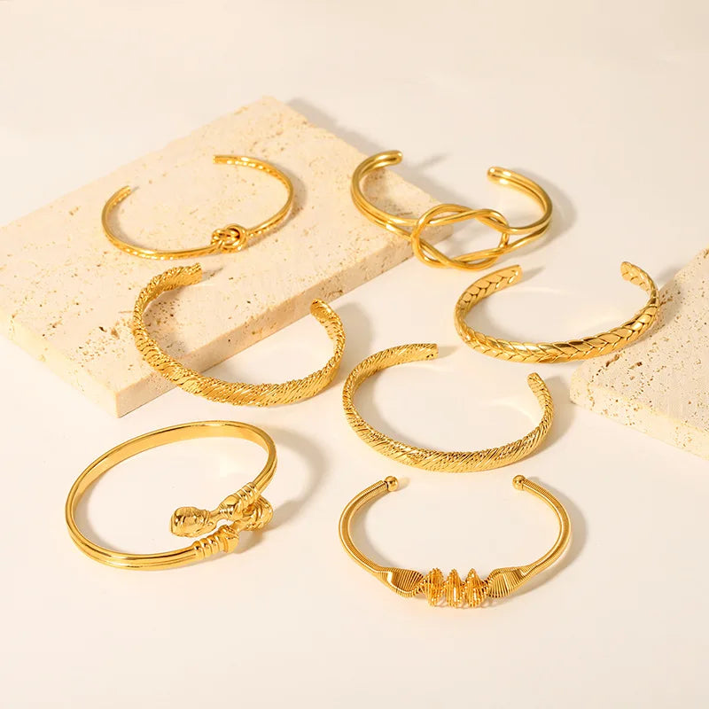 Exquisite Rhinestone Knot Stainless Steel Bangle Bracelets for Women Gold Plated Stainless Steel Bracelet Waterproof Jewelry