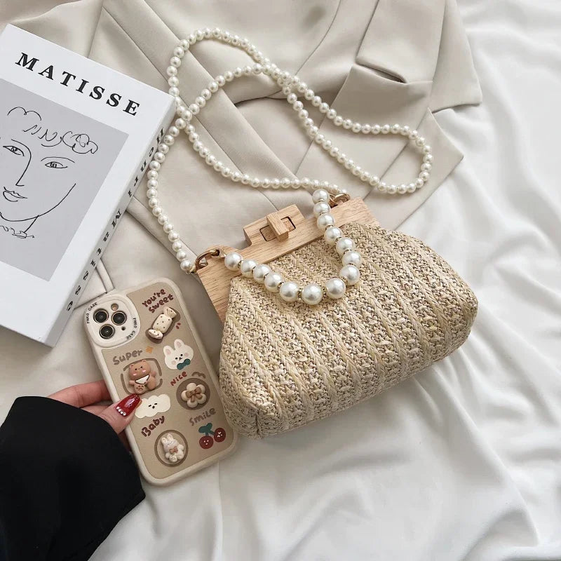 Fashion Weave Straw Shoulder Bag for Women New Summer Wooden Top Handle Clip Bag Luxury Designer Handbags Trend Female Handbag