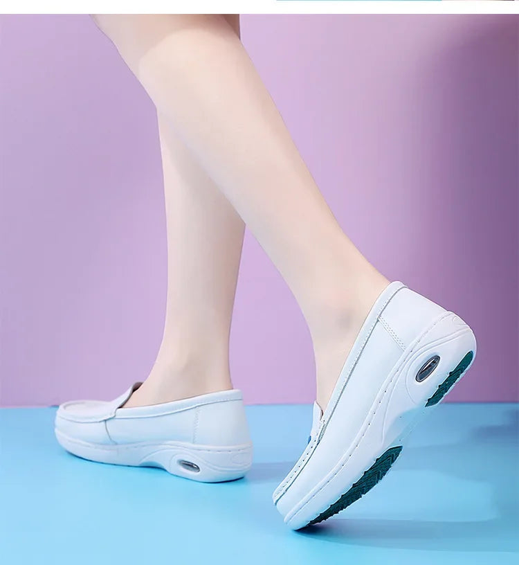 2025 New Women Flat Leather Shoes Casual White Wedge with Soft Bottom Love Heart Comfortable Mom Nurse Work Shoes Zapatillas