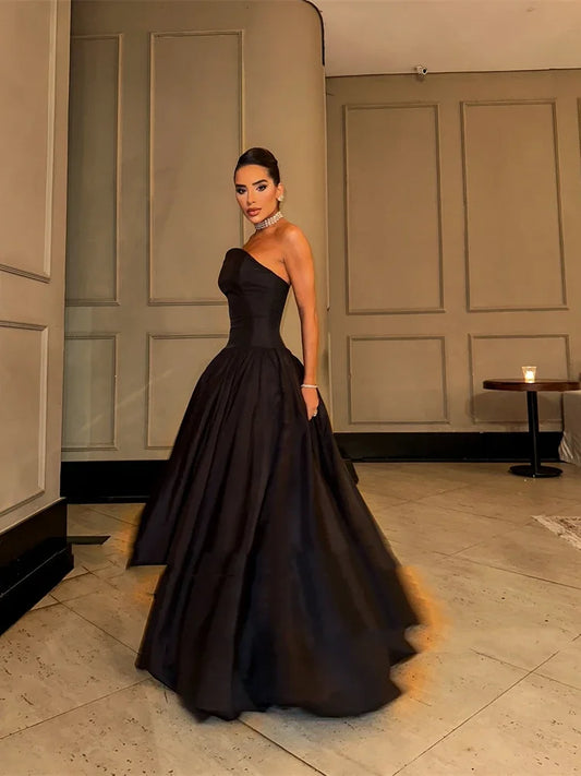 Elegant Strapless Black Evening Gown Made Of Taffeta Sexy And Minimalist Ballroom Party Gown Formal Gown Customization